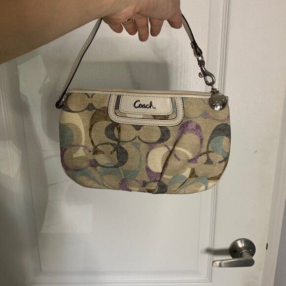 Coach Wallet Clutch - Picture 4 of 4